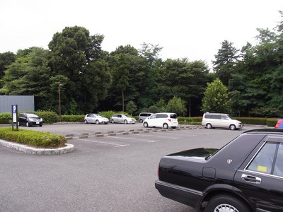 芹沢公園の駐車場